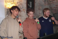 karaoke_bei_der_schlossparty_baumgarten_20251005_1981058024