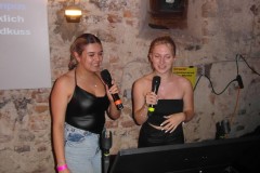 karaoke_bei_der_schlossparty_baumgarten_20250810_1123692918