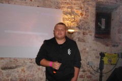 karaoke_bei_der_schlossparty_baumgarten_20250810_1476167641