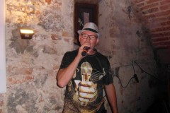 karaoke_bei_der_schlossparty_baumgarten_20250810_1676267308