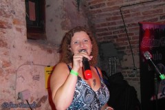 karaoke_bei_der_schlossparty_baumgarten_20240811_1458354909