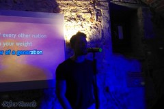karaoke_bei_der_schlossparty_baumgarten_20240414_1249252022
