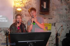karaoke_bei_der_schlossparty_baumgarten_20240414_1852765421