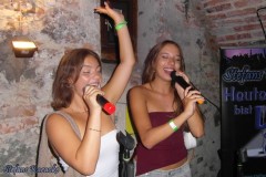 karaoke_bei_der_schlossparty_baumgarten_20250914_1766857881