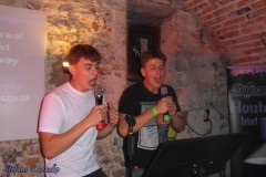 karaoke_bei_der_schlossparty_baumgarten_20250914_1811386508