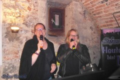 karaoke_bei_der_schlossparty_baumgarten_20250420_1250400933