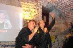 karaoke_bei_der_schlossparty_baumgarten_20250420_1267919108