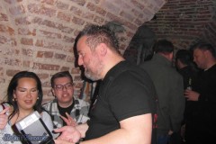 karaoke_bei_der_schlossparty_baumgarten_20250420_1583435102