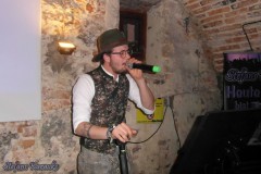karaoke_bei_der_schlossparty_baumgarten_20250420_1682466723